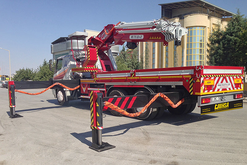 HS 60 (20 TONNE) Hydraulic Folding Boom Crane