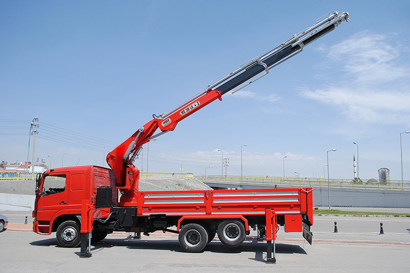 HS 30 (10 TONNE) Hydraulic Folding Boom Crane